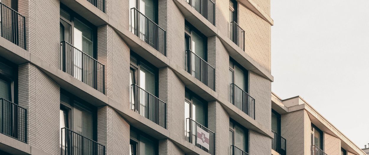 брик волл, коллекция эрфурт, erfurt, brick wall, облицовка фасада, нфс, вентилируемая фасадная система, скрытый монтаж, москва, строительство, ронсон, юкон, симплекс, u-kon, simplex